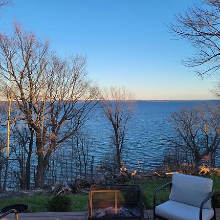 Unique Waterfront House With Private Beach Gananoque Esterno foto