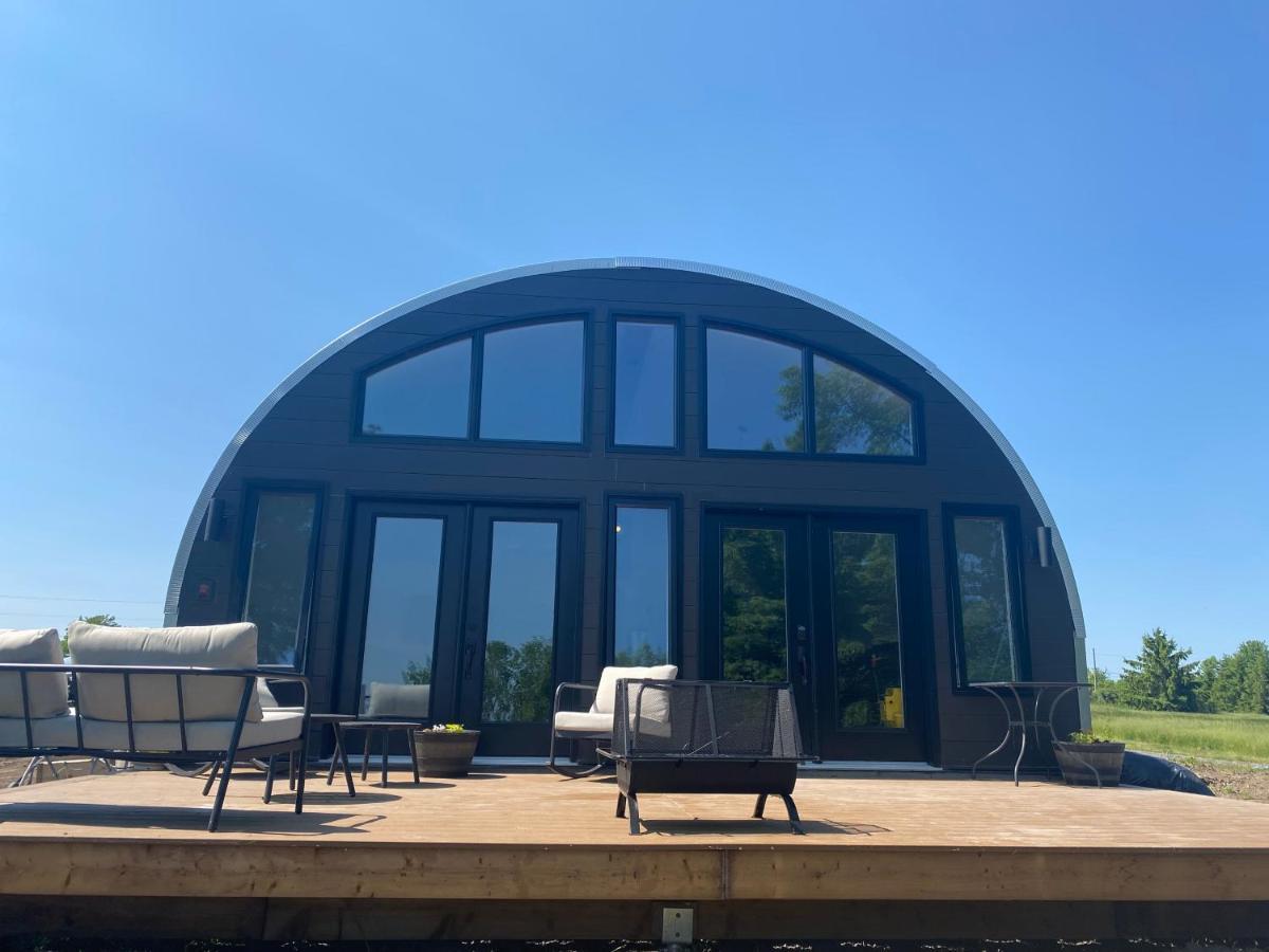 Unique Waterfront House With Private Beach Gananoque Esterno foto